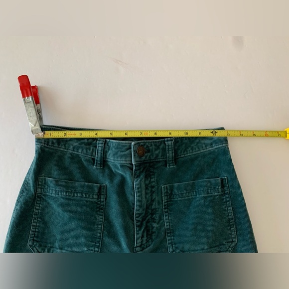 Faherty Patch Pocket Flare Leg Stretch Corduroy Pants Green Raw Hem Size 26 - Picture 8 of 11